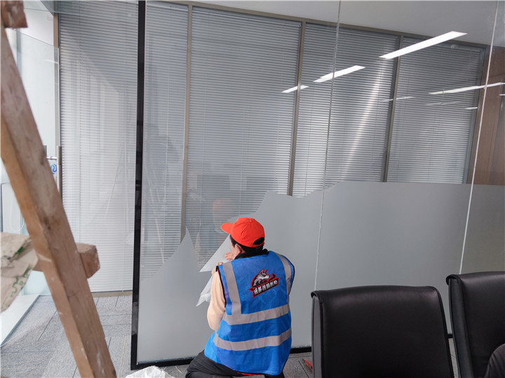 成都办公室拆除专业公司欢迎清水九方玻璃拆除案例