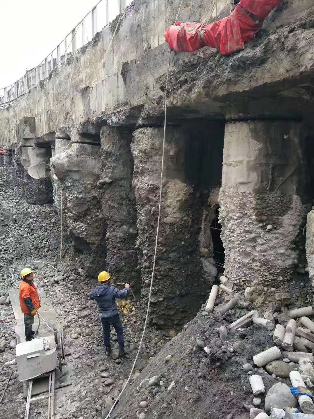 成都混凝土专业拆除公司电话?-成都战狼拆除