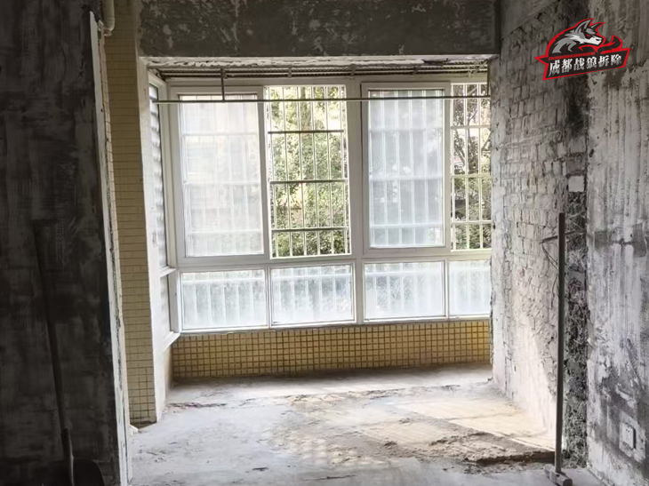 成都拆除屋顶花园价格 成都拆除屋顶花园价格